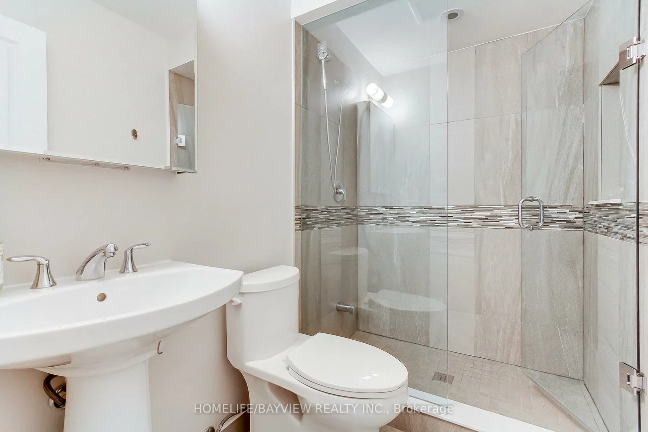 23, Claudview, King City, King