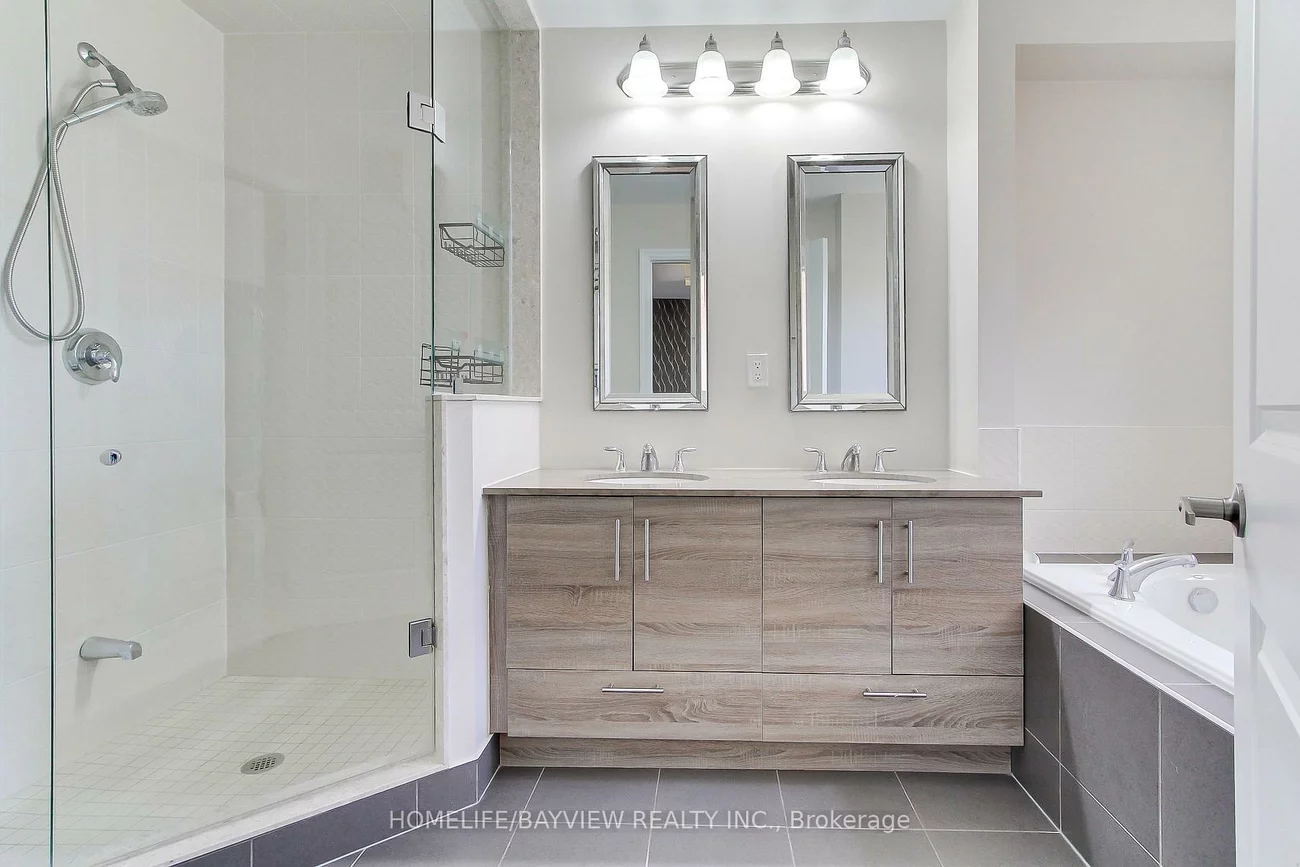 23, Claudview, King City, King