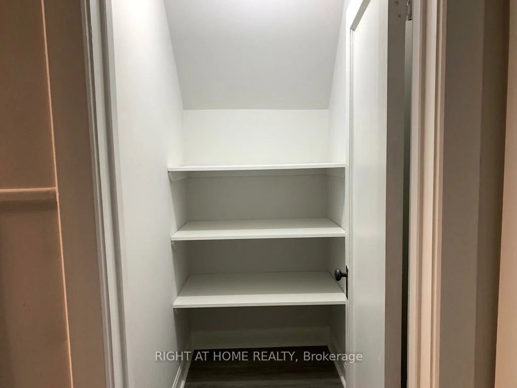 13760, Keele, Rural King, King