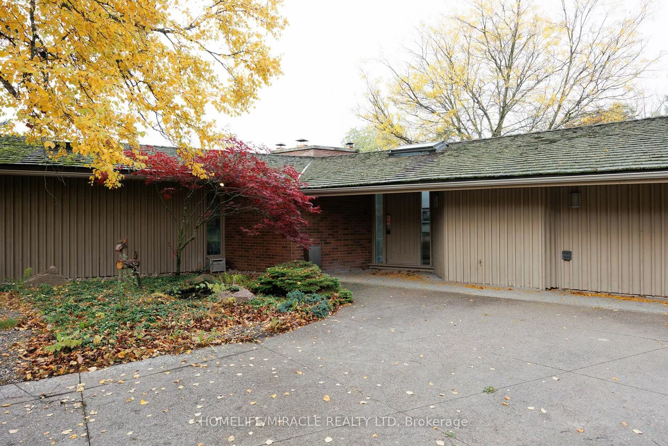 11, Champlain, King City, King