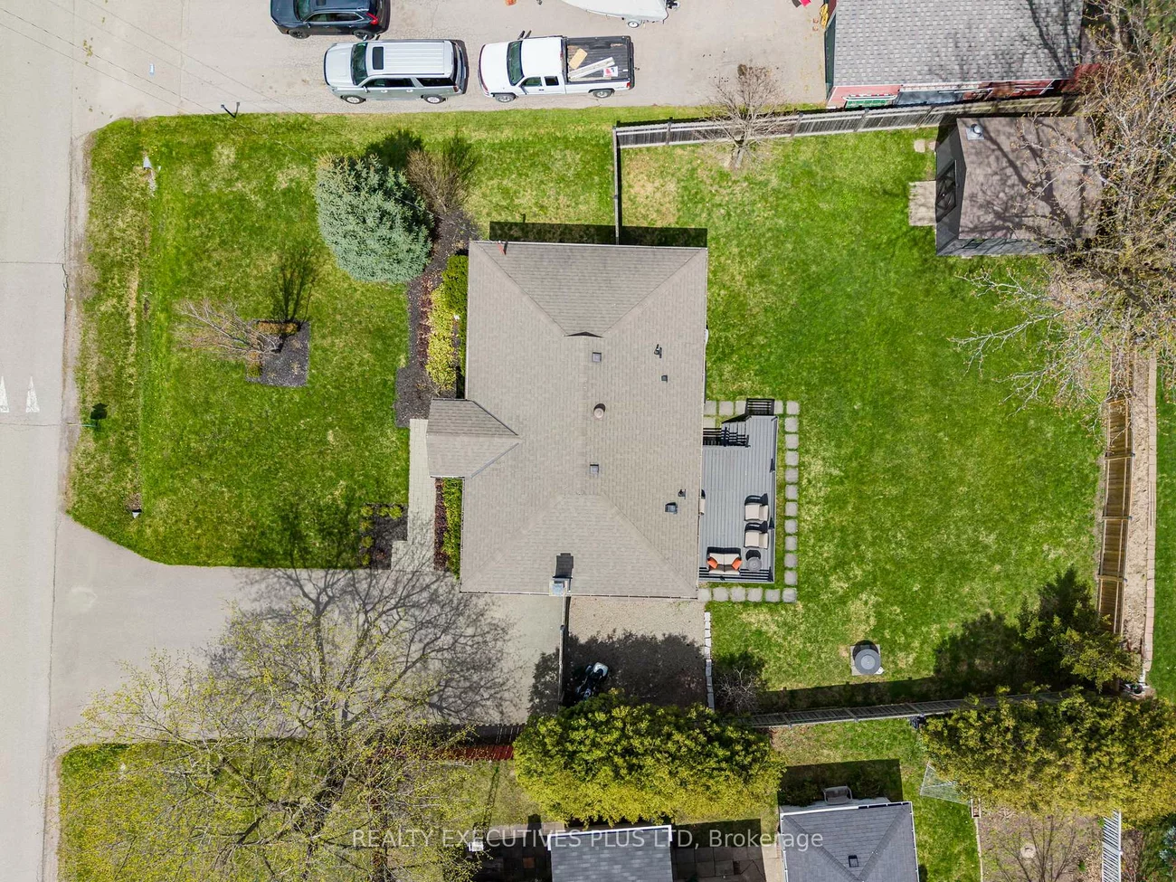 9, Hazelbury, Nobleton, King