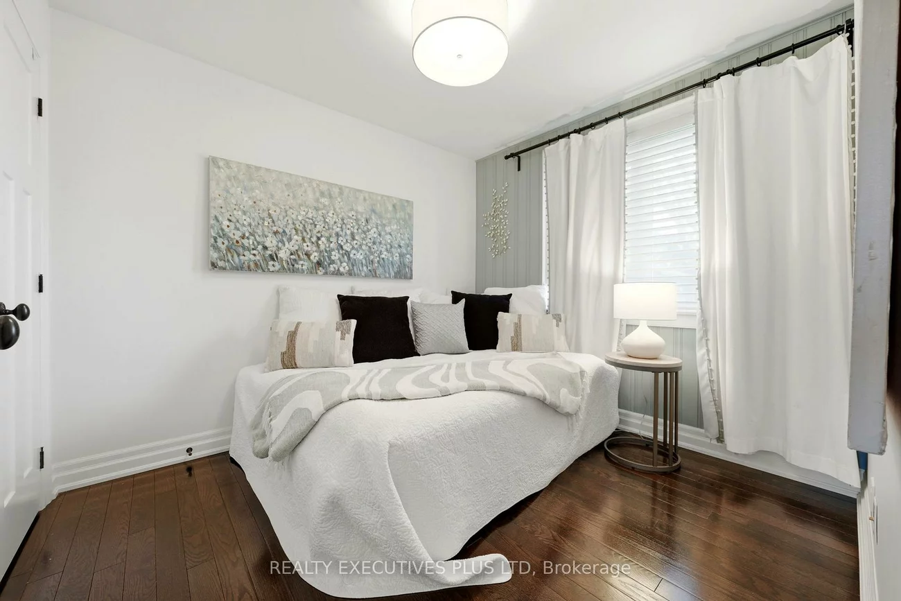 9, Hazelbury, Nobleton, King