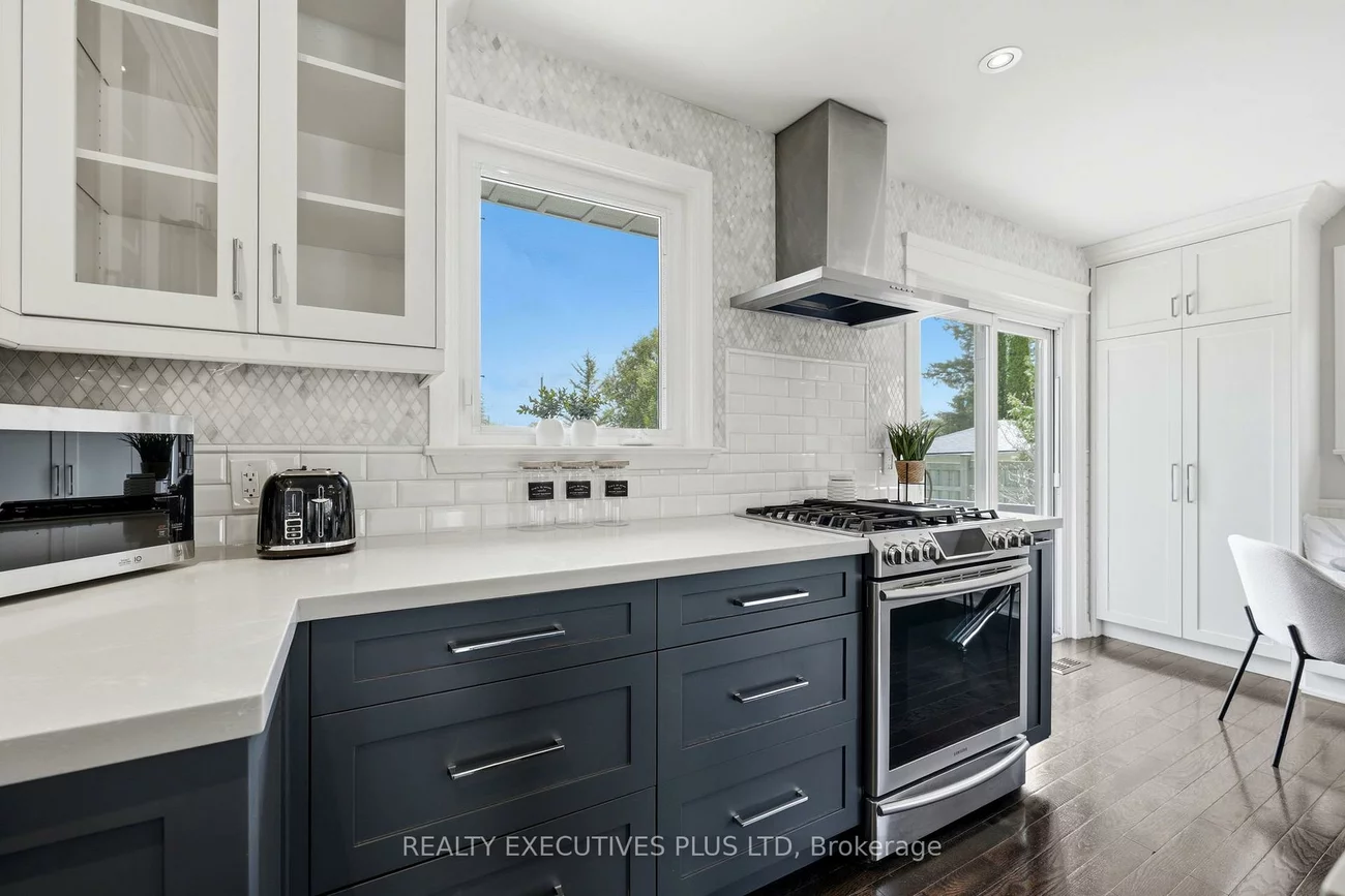 9, Hazelbury, Nobleton, King