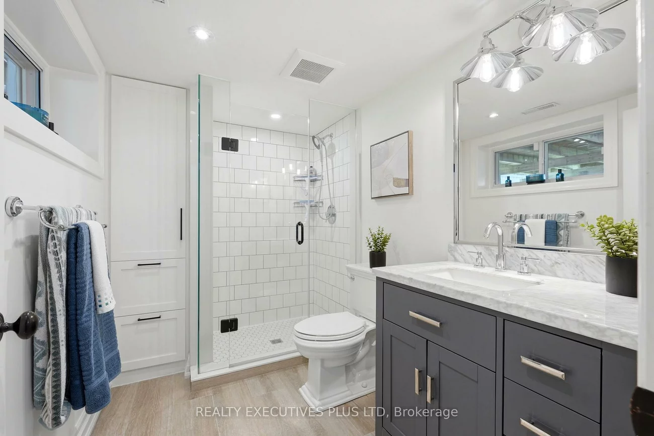 9, Hazelbury, Nobleton, King