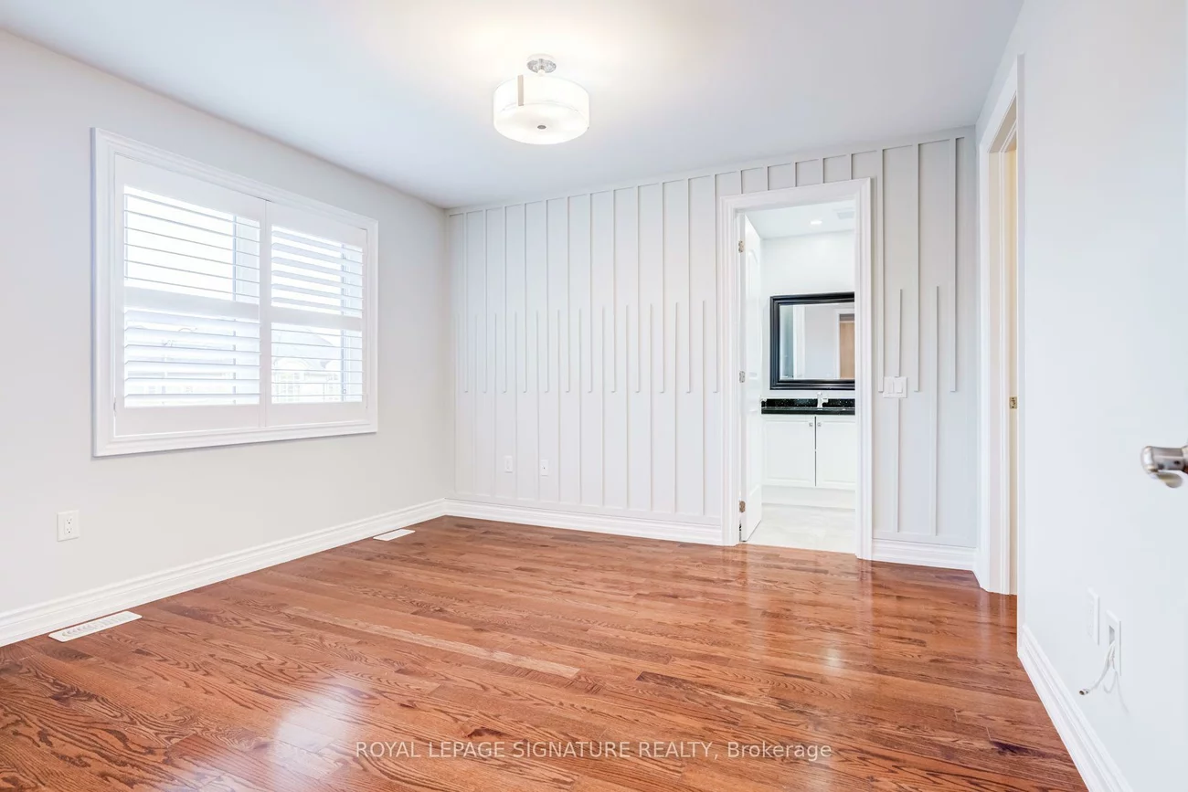 32, West Coast, Nobleton, King