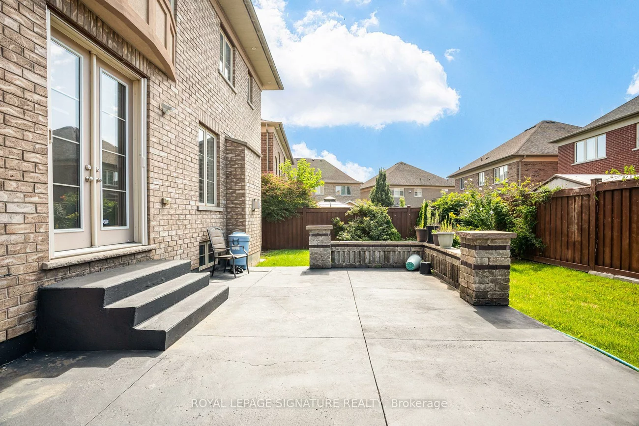 32, West Coast, Nobleton, King