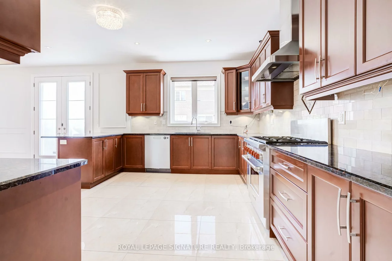 32, West Coast, Nobleton, King
