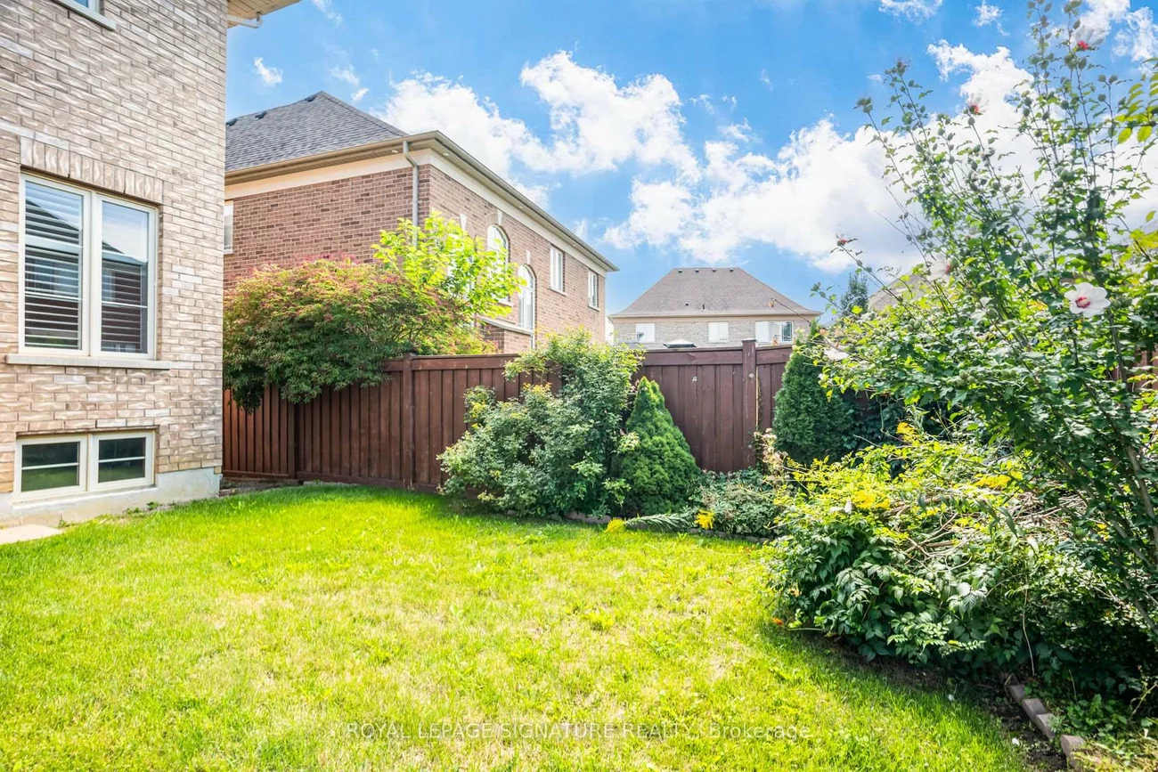 32, West Coast, Nobleton, King