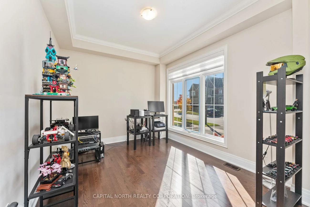 7, Kinghorn, King City, King