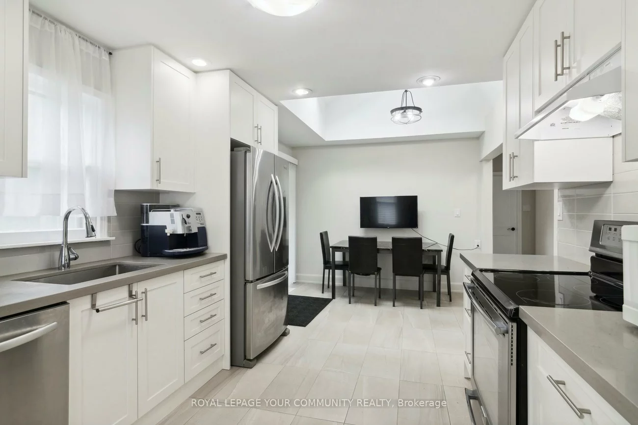 6077, King, Nobleton, King