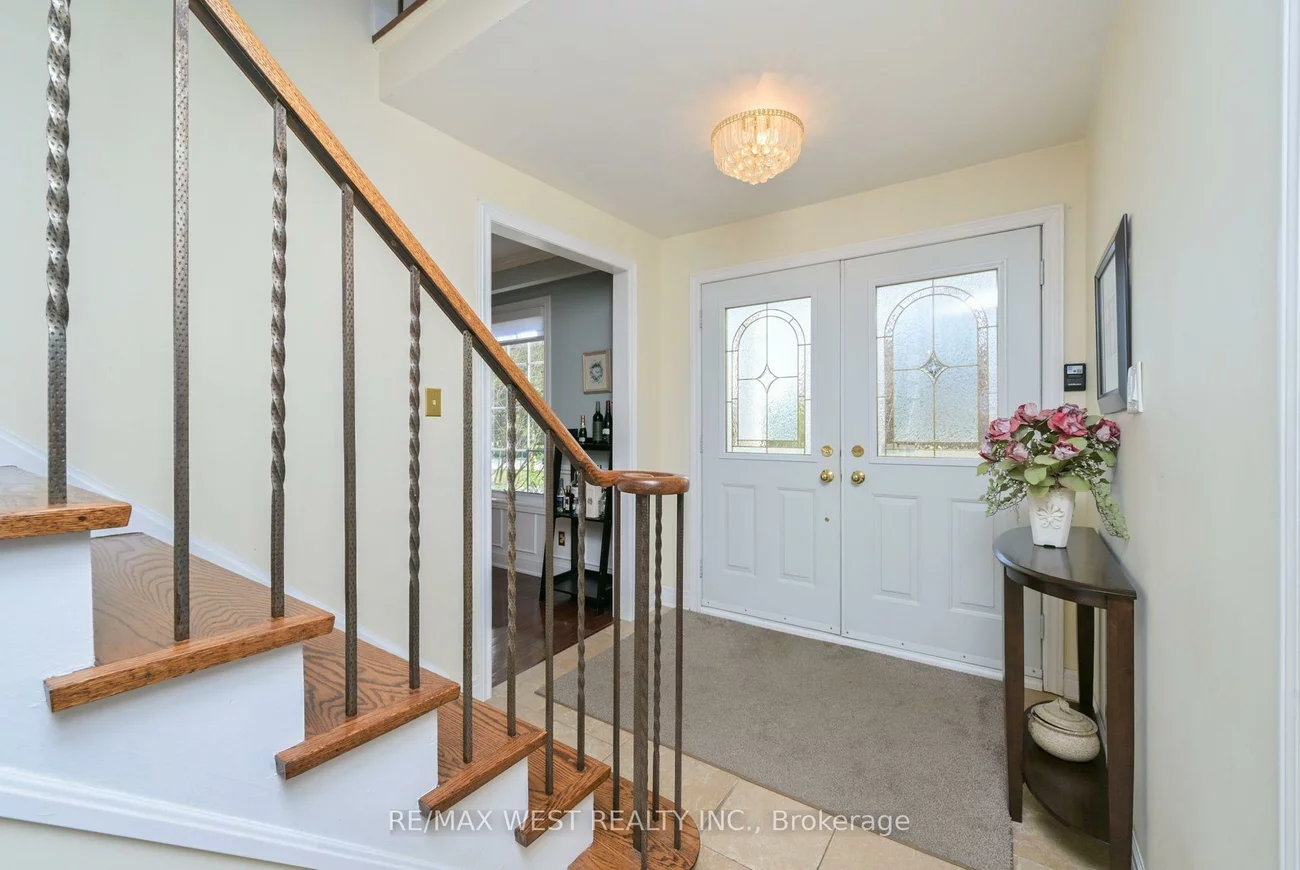 24, Cedarwood, Nobleton, King