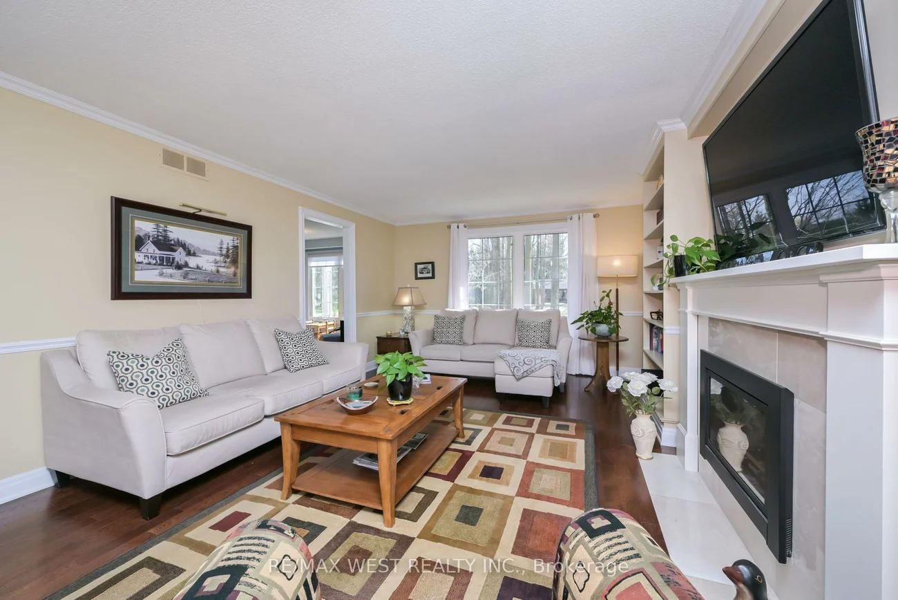 24, Cedarwood, Nobleton, King
