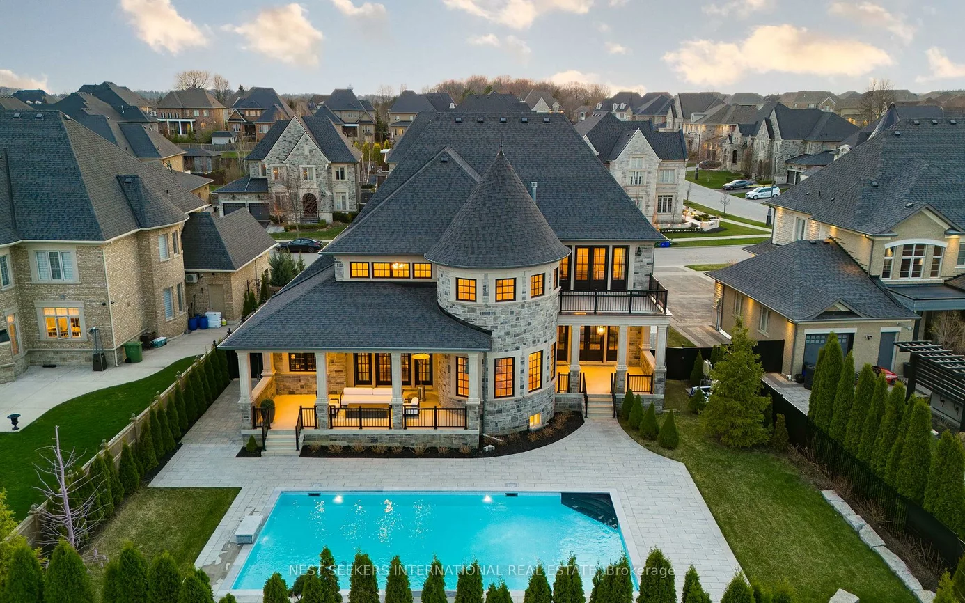 53, Skyline, Nobleton, King