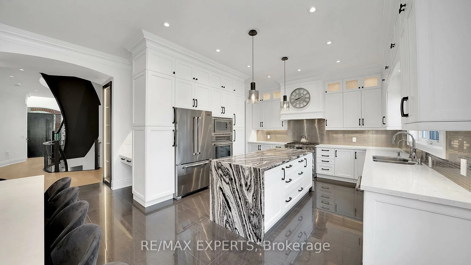 35, Anderson Cove, Nobleton, King
