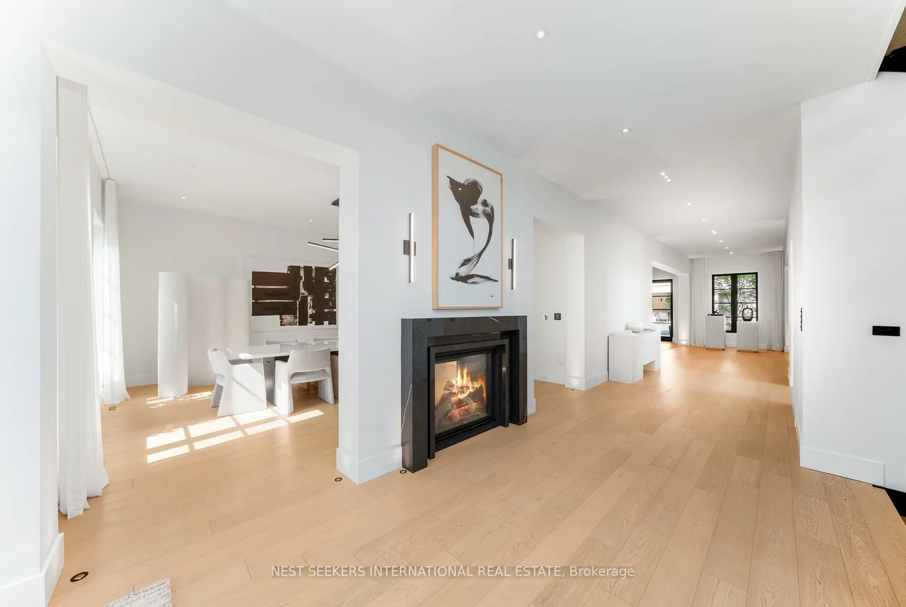 6, Forestave, Nobleton, King
