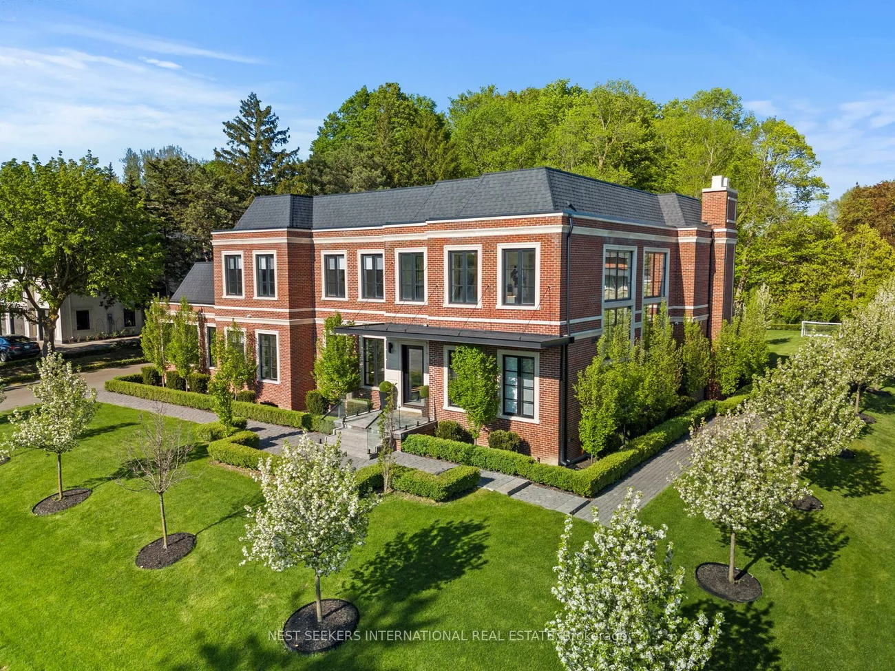 6, Forestave, Nobleton, King