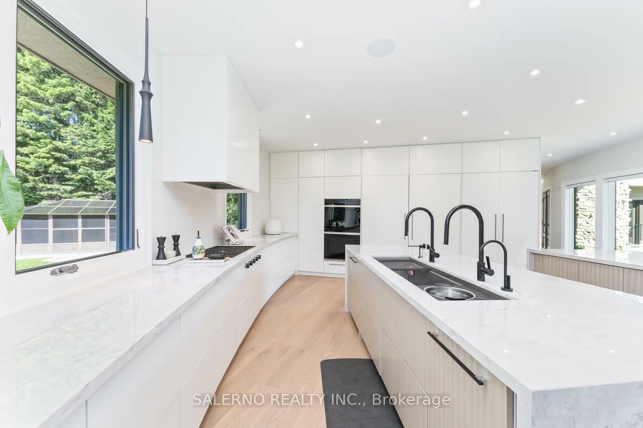 290, Kingscross, King City, King