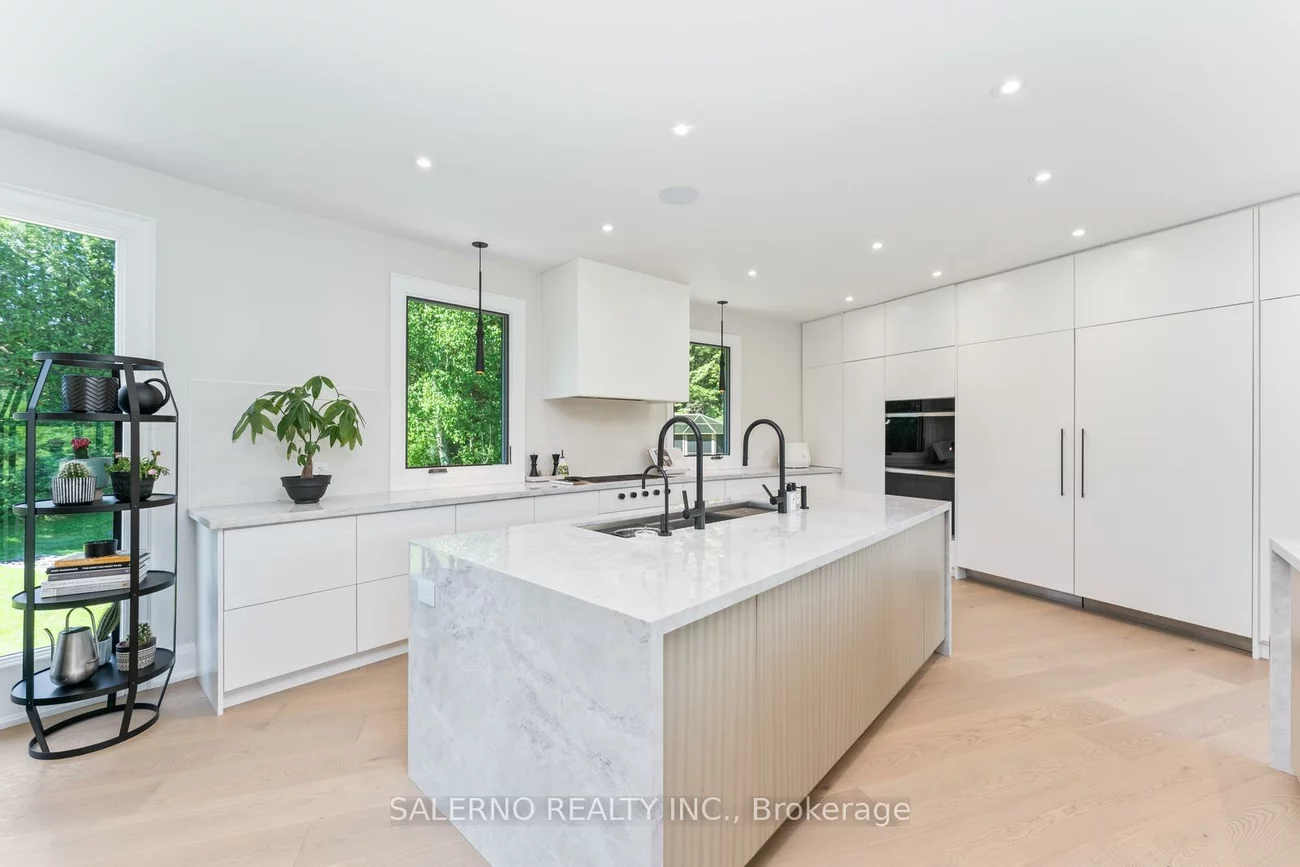 290, Kingscross, King City, King