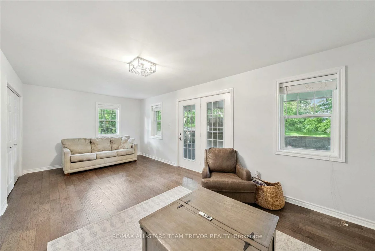 380A, Main, Schomberg, King