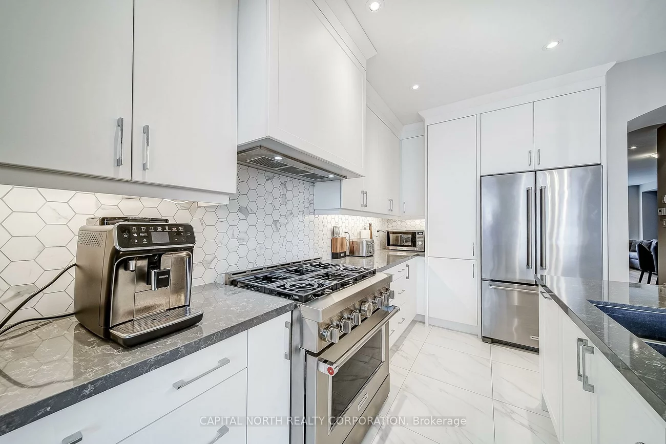 126, Stokes, Nobleton, King
