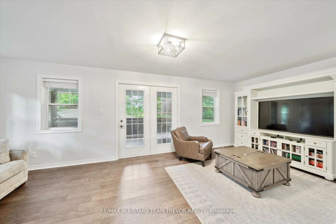 380A, Main, Schomberg, King