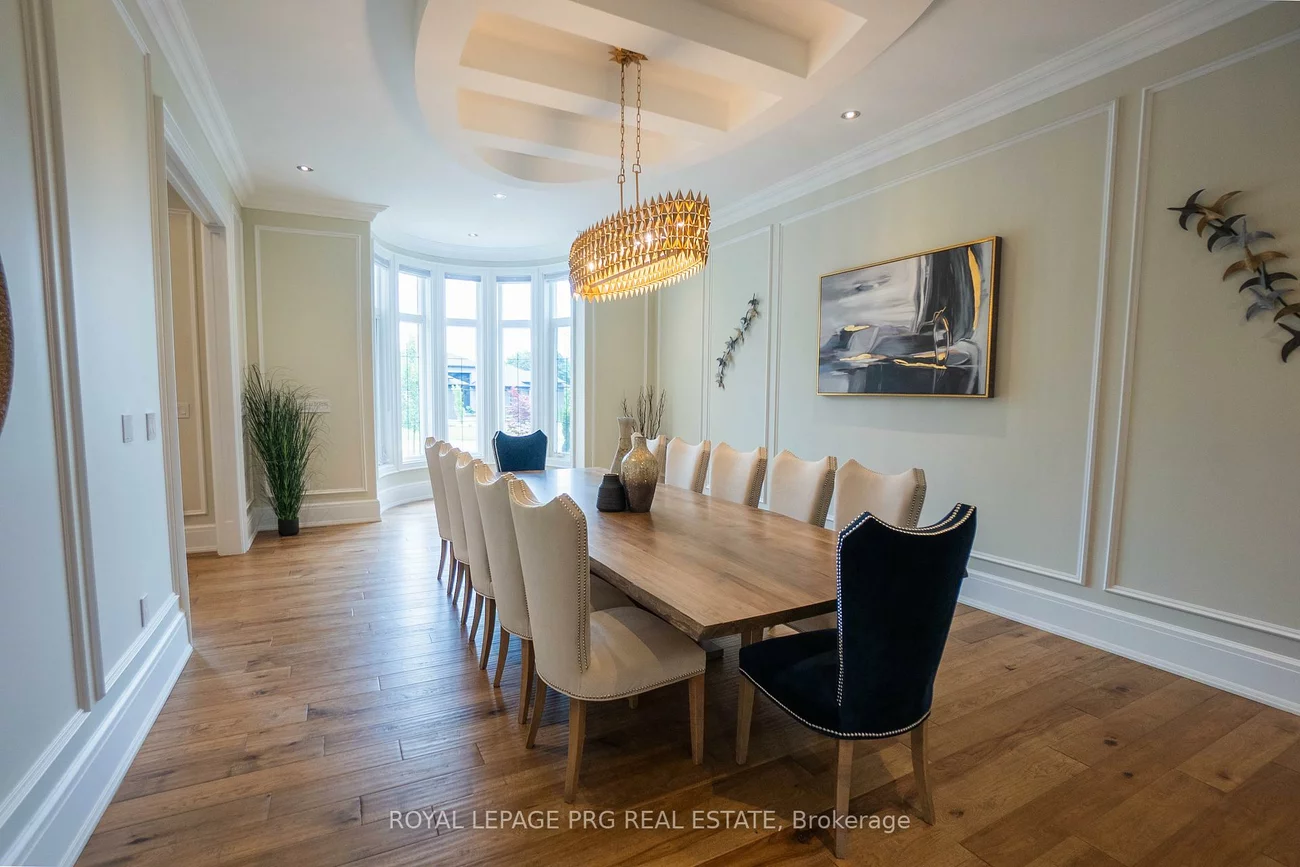 12, Hollywood, Nobleton, King