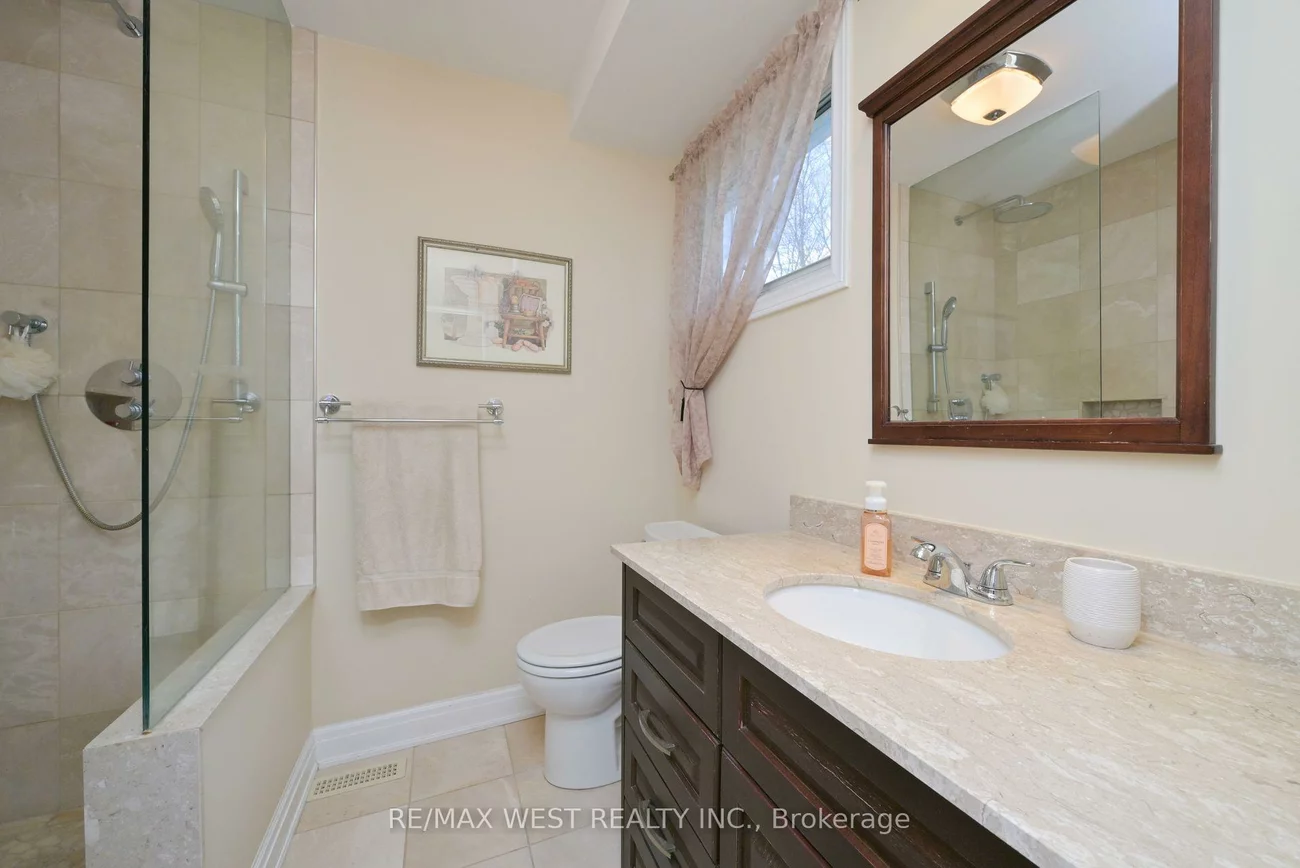 24, Cedarwood, Nobleton, King