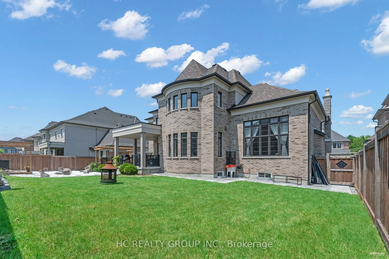 27, Sir Henry, King City, King