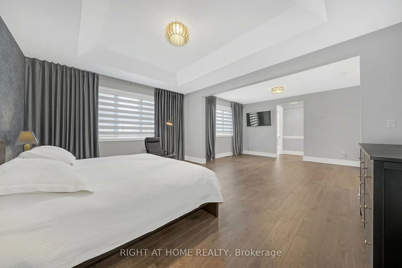 45, Cairns, King City, King
