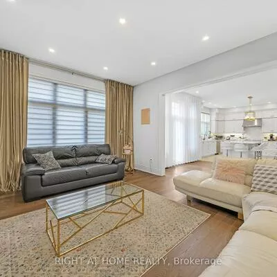 45, Cairns, King City, King