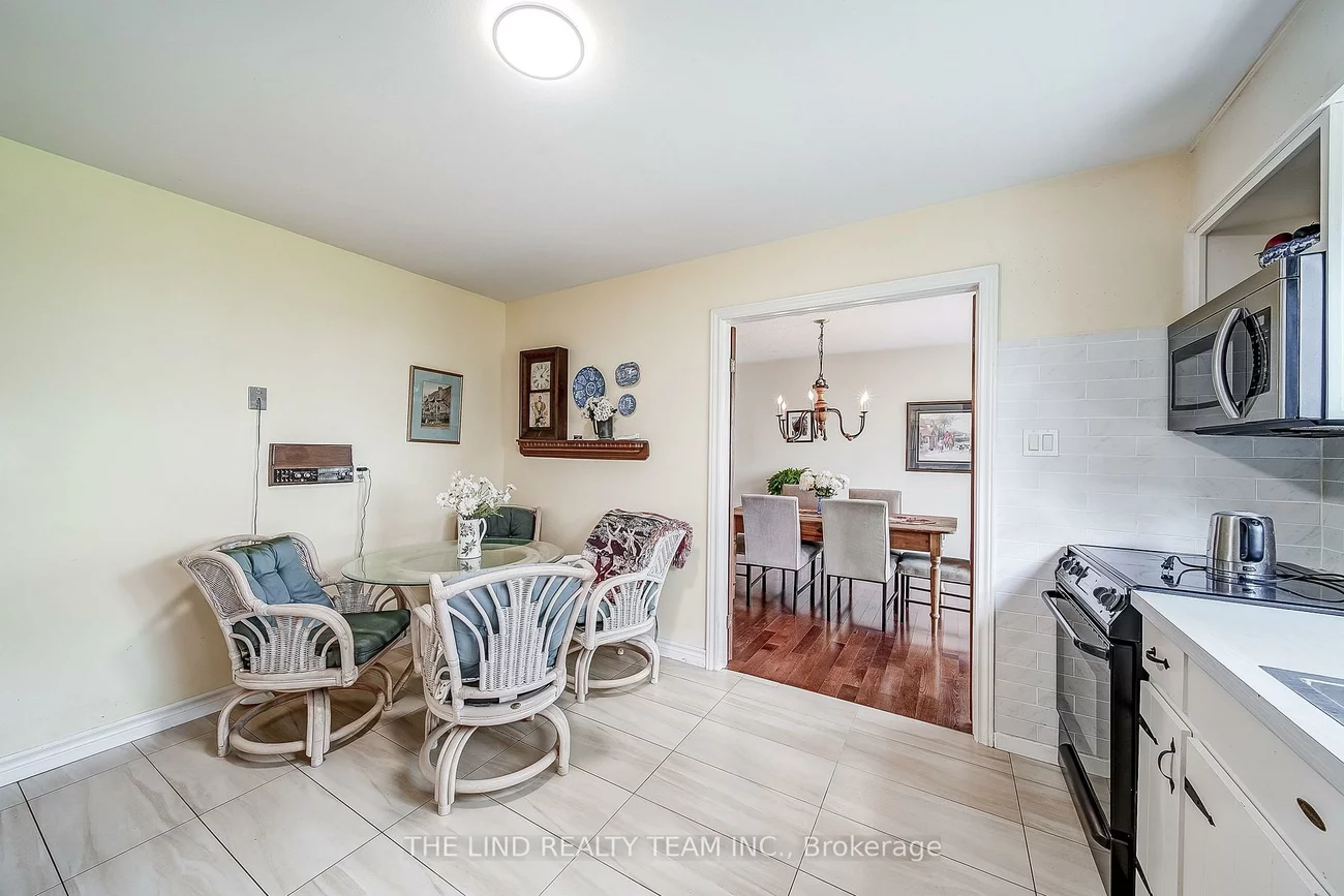 15809, Dufferin, Rural King, King
