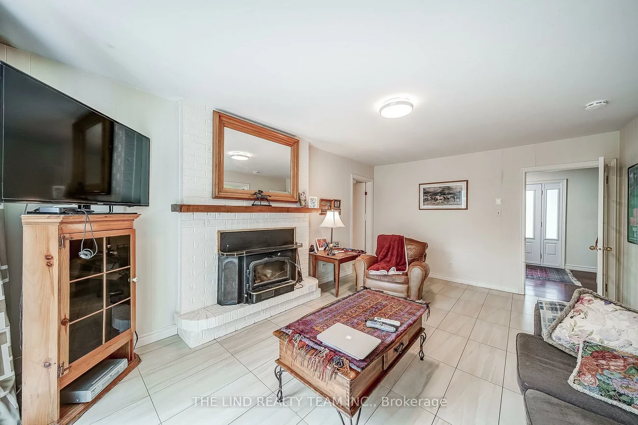 15809, Dufferin, Rural King, King
