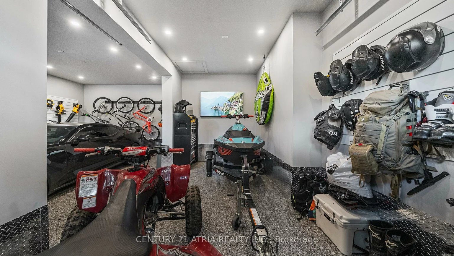 2460, Lloydtown-Aurora, Rural King, King