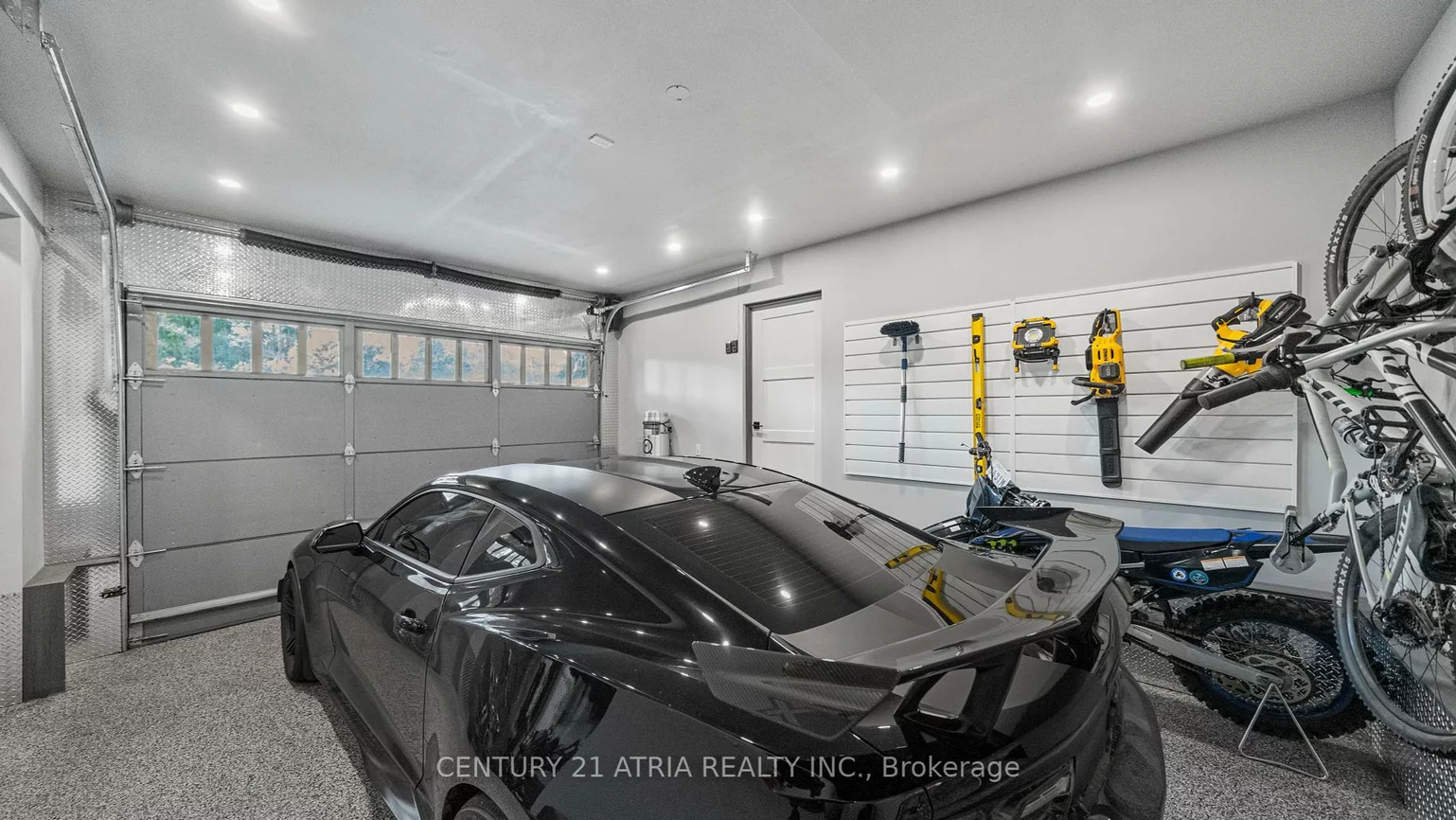 2460, Lloydtown-Aurora, Rural King, King