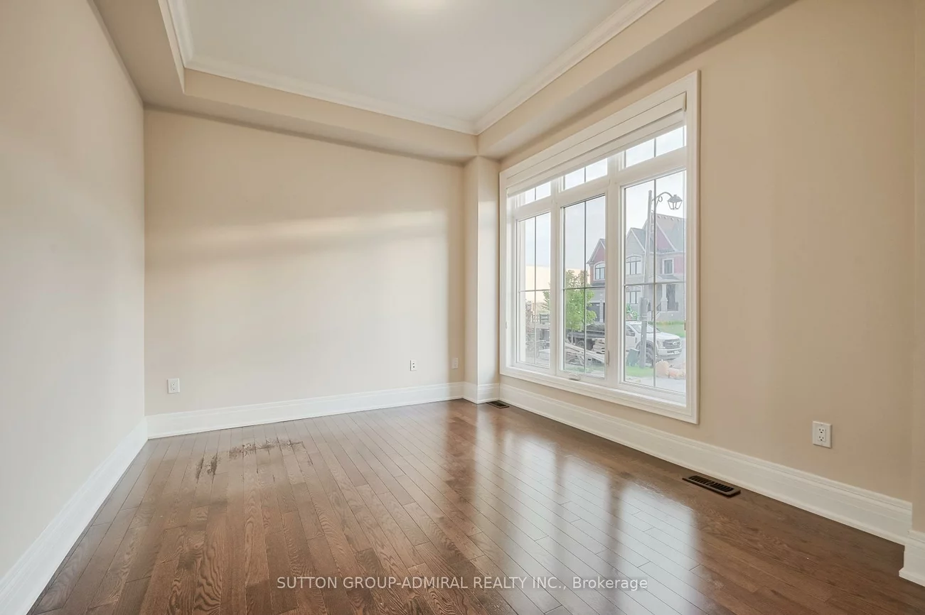 7, Kinghorn, King City, King
