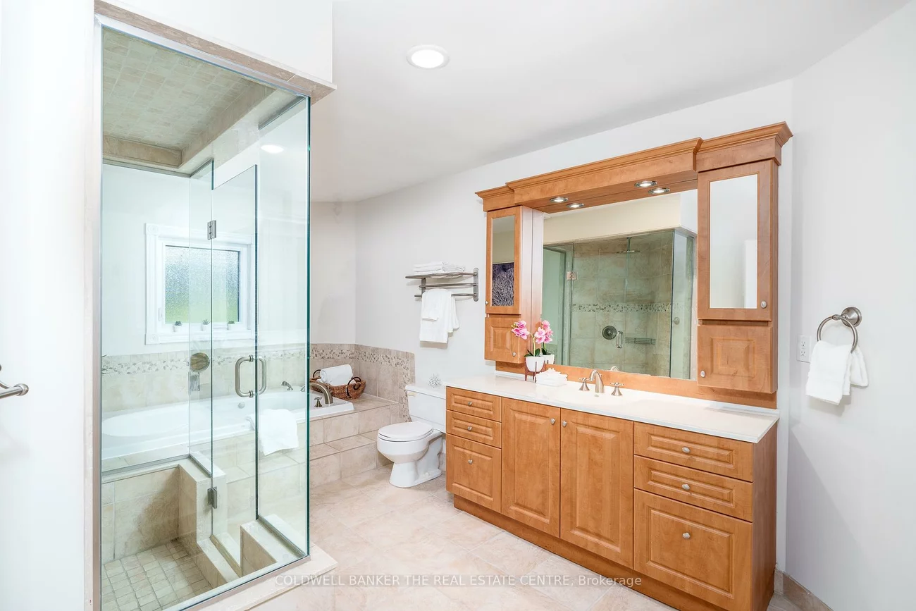 13715, Jane, King City, King