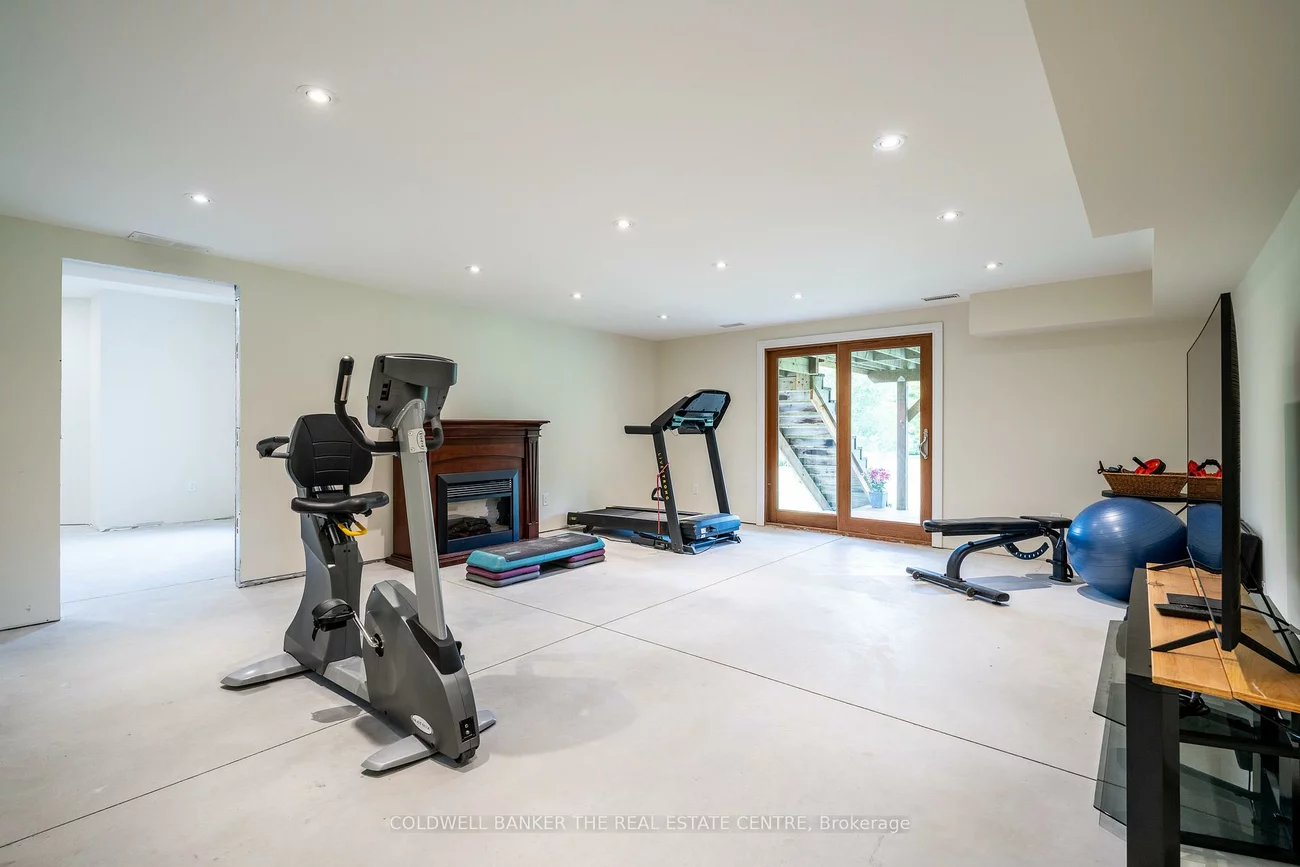 13715, Jane, King City, King