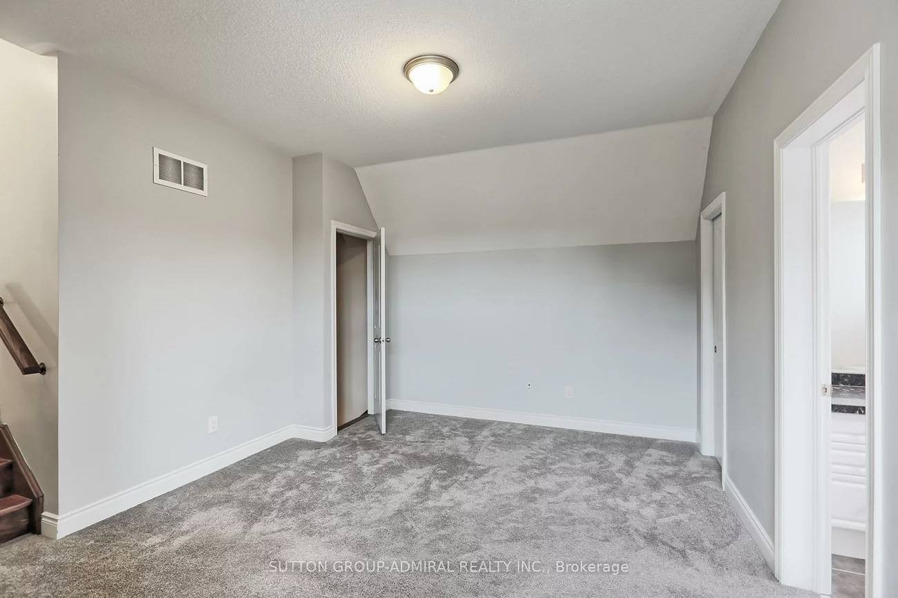 10, Bluff, Nobleton, King