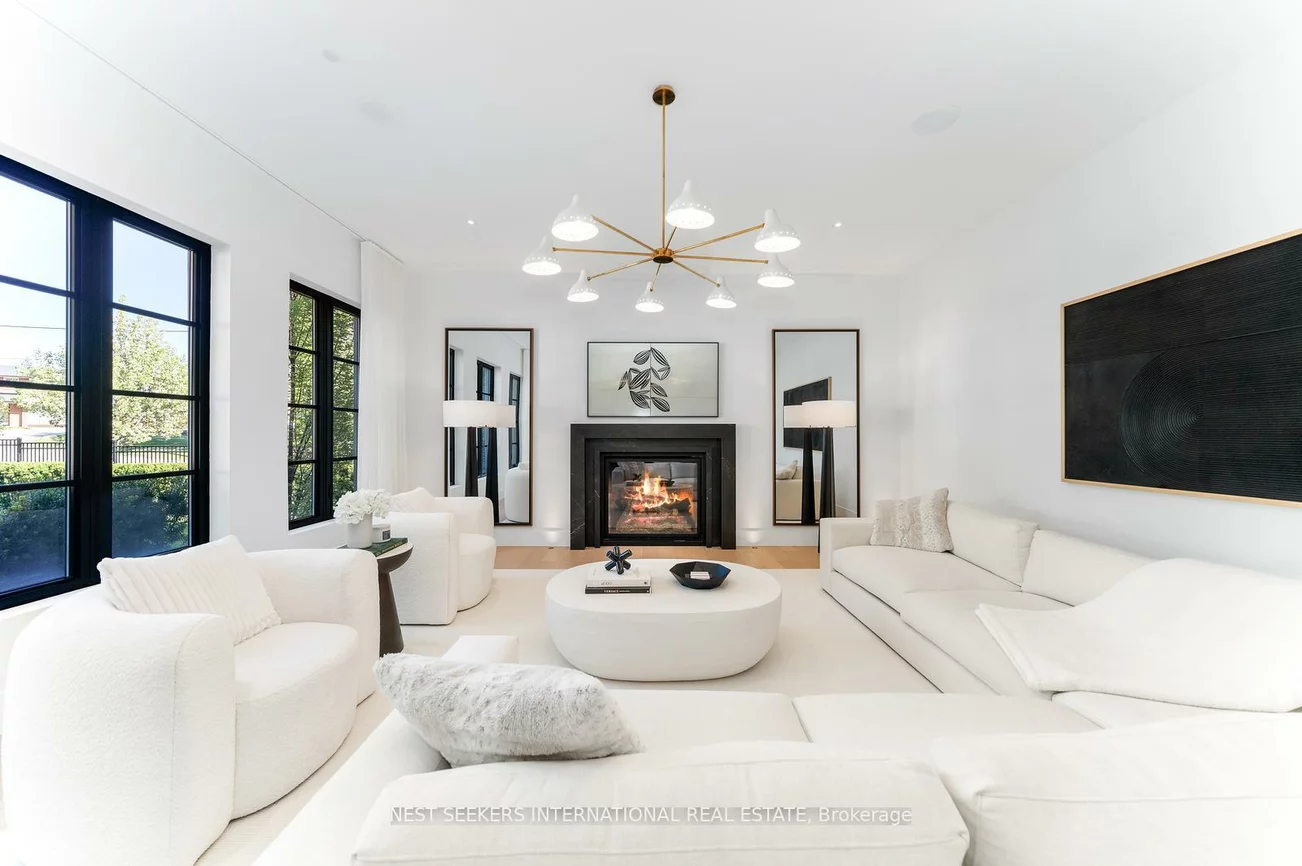 6, Forestave, Nobleton, King