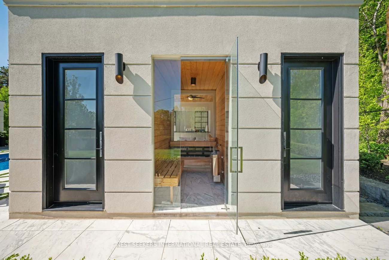 6, Forestave, Nobleton, King