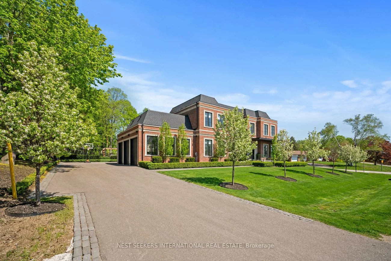 6, Forestave, Nobleton, King