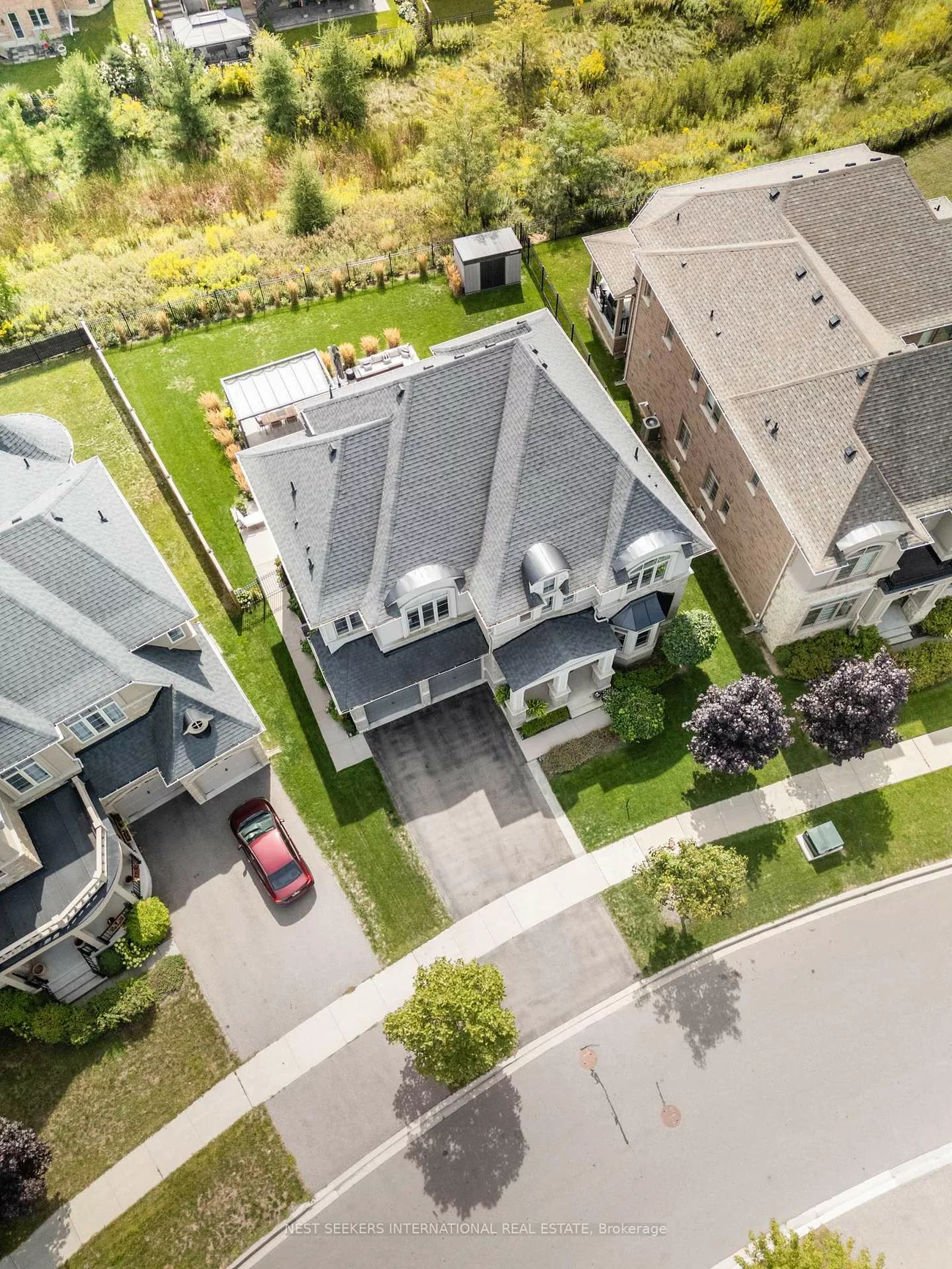9, Larkin, Nobleton, King