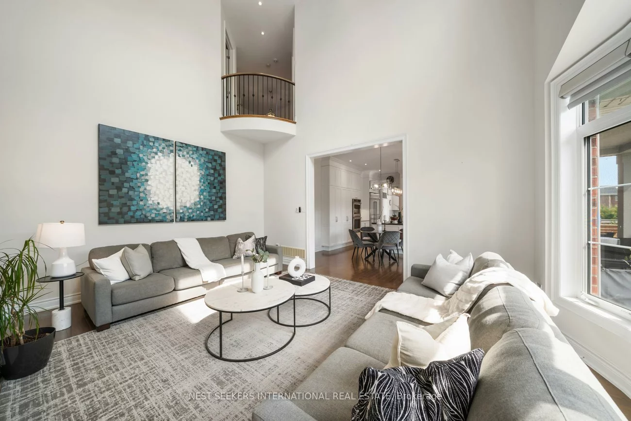 9, Larkin, Nobleton, King