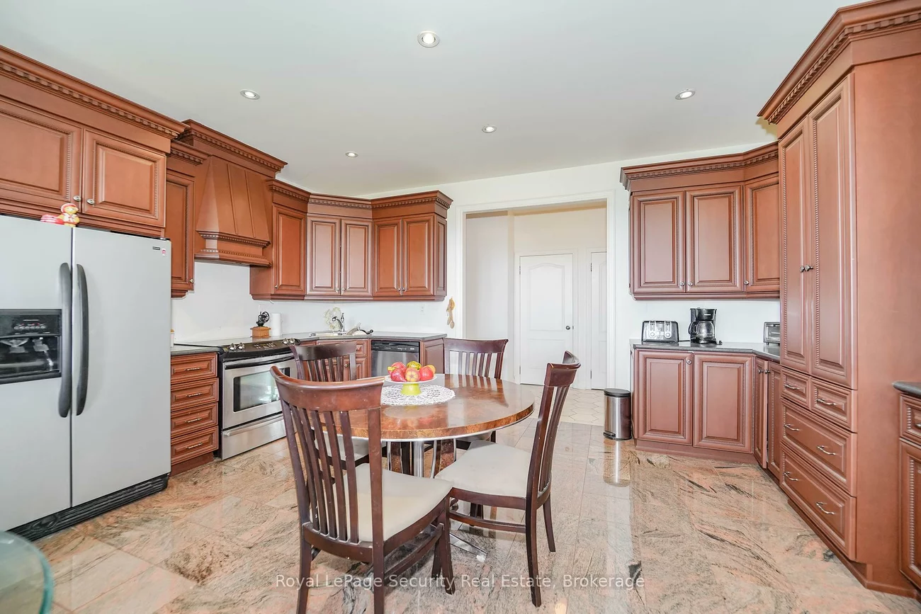 3280, 19th, Rural King, King