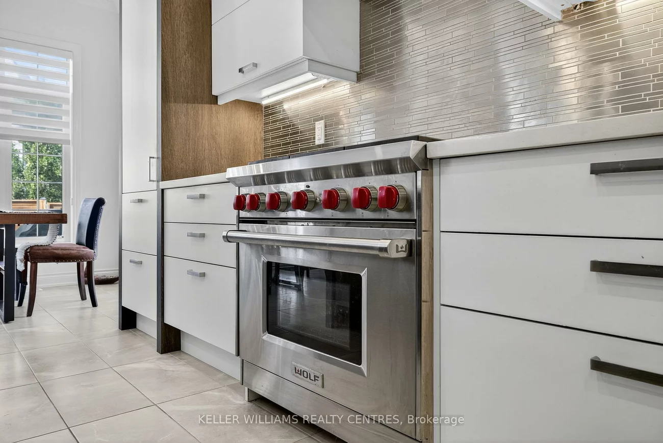 10, Larkin, Nobleton, King