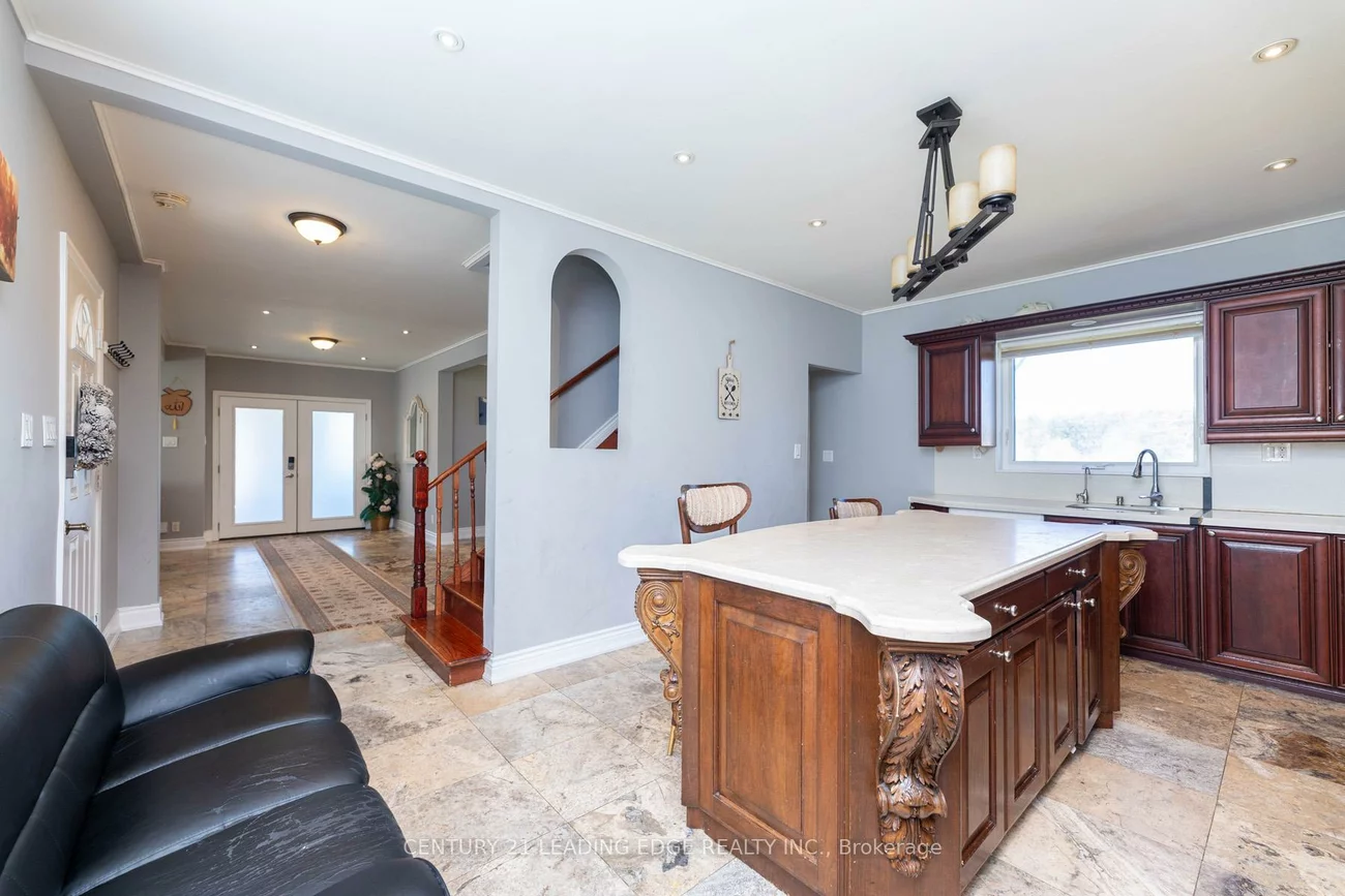 13286, Dufferin, King City, King
