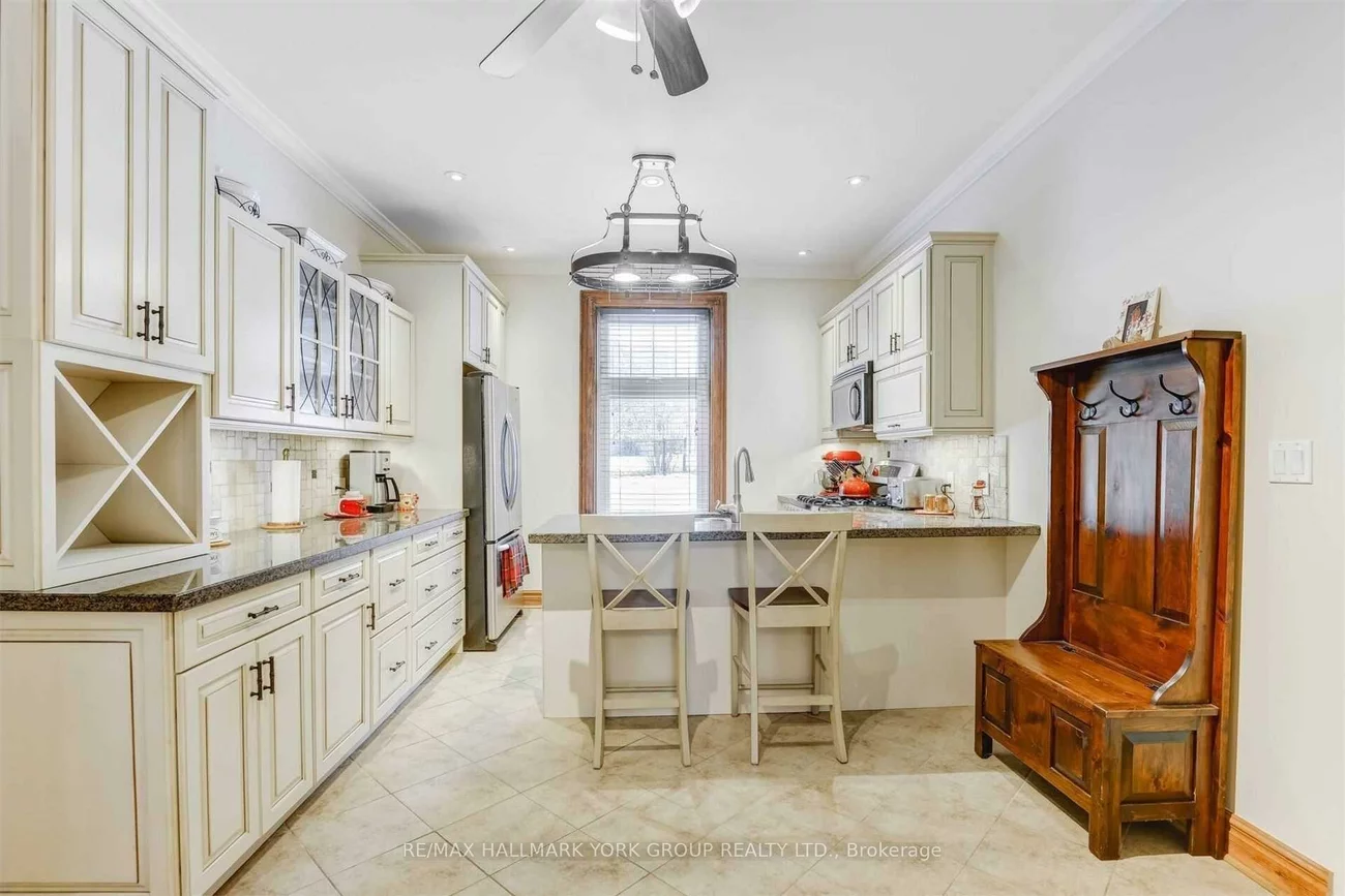 6, Church, Schomberg, King