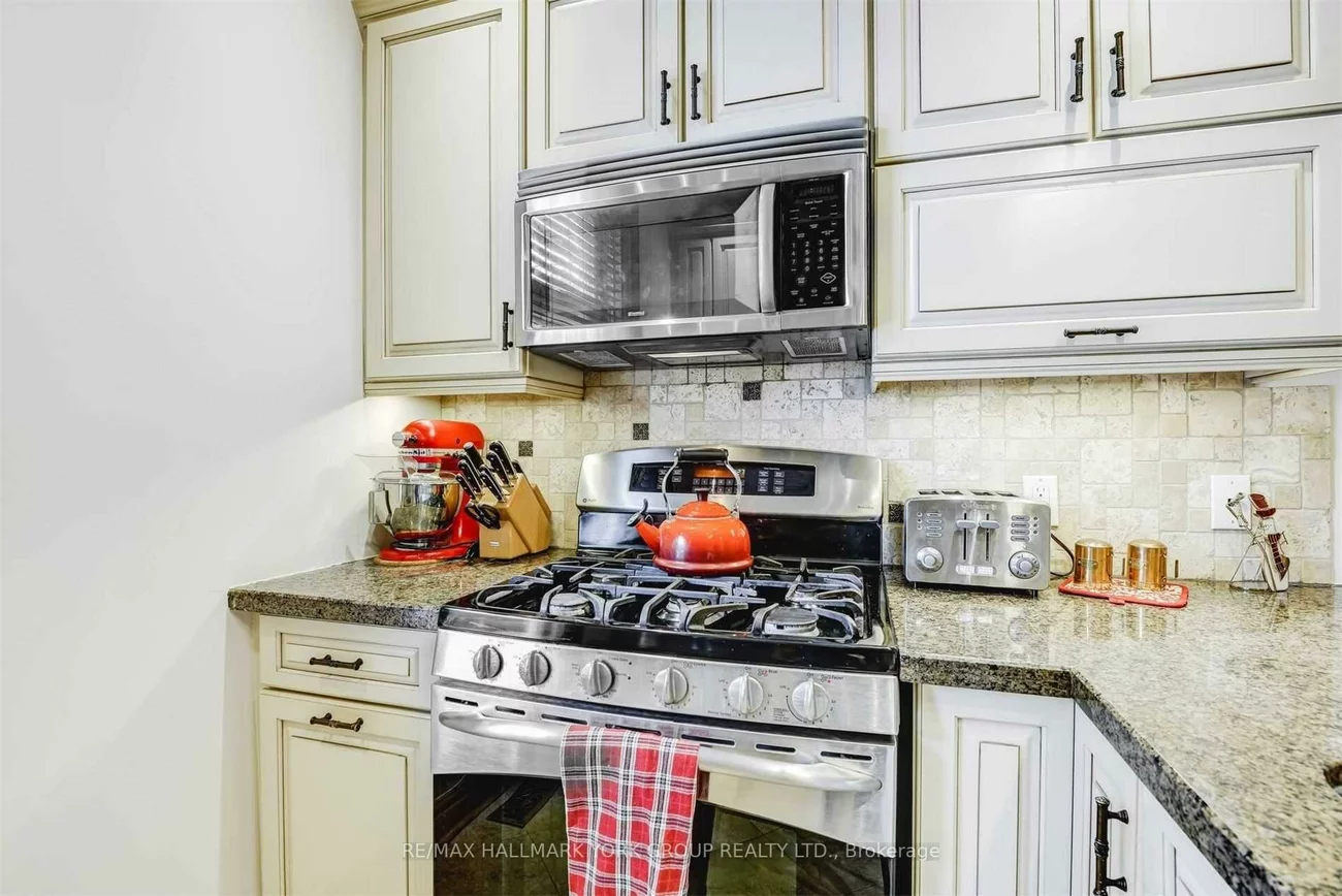 6, Church, Schomberg, King