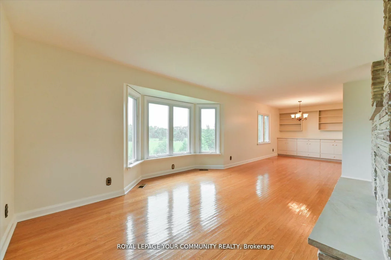 6162, Highway 9, Schomberg, King