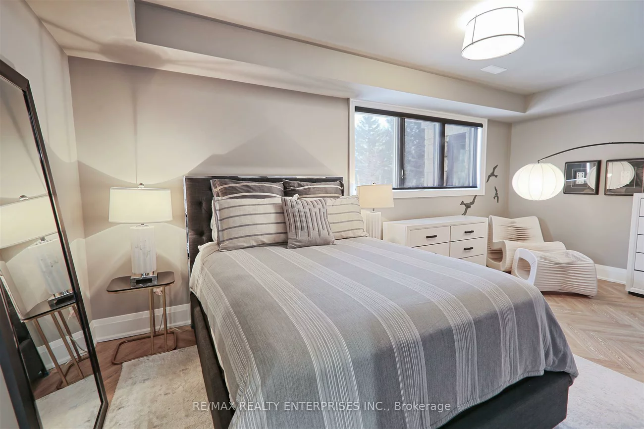 500, Warren, King City, King